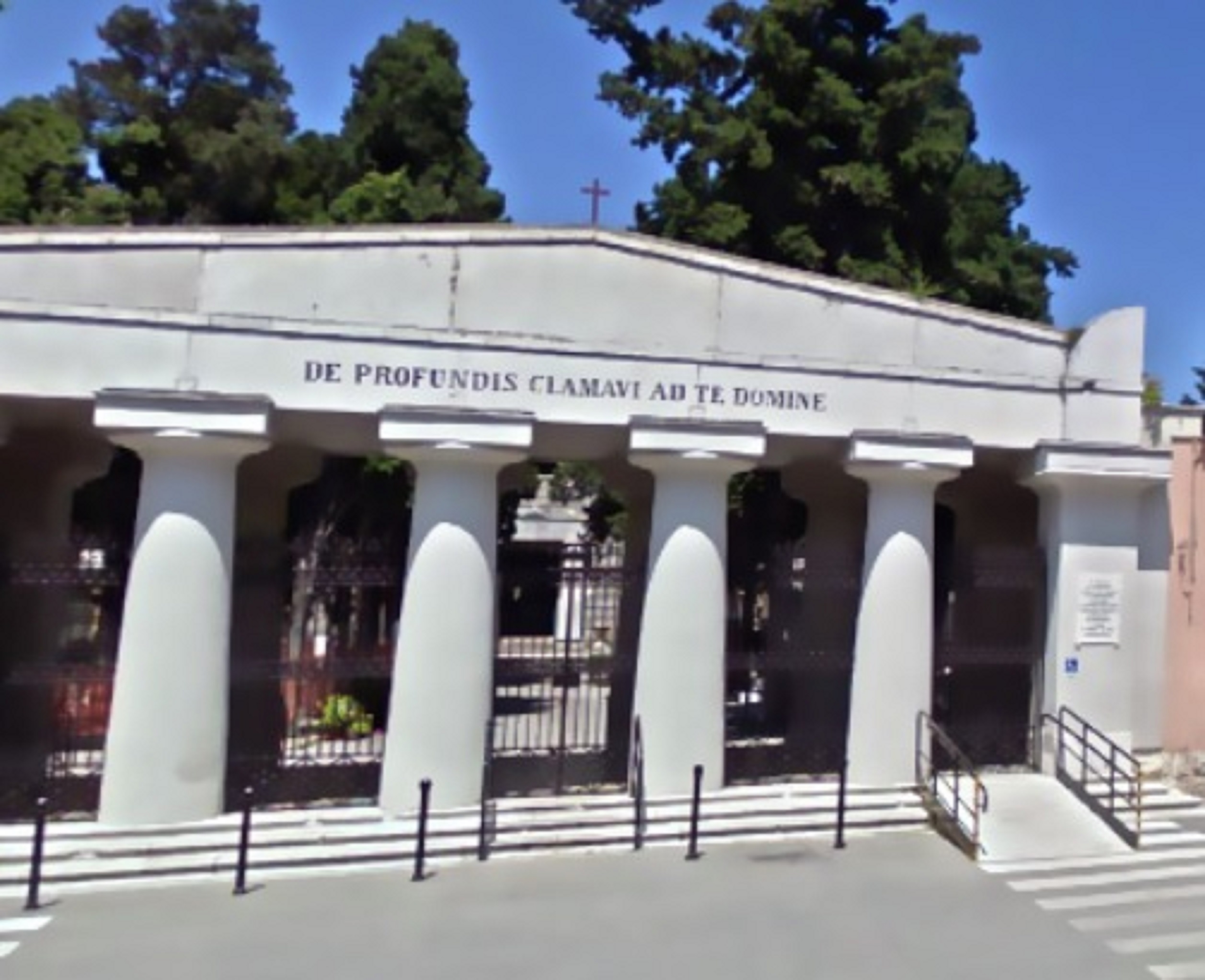 Commemorazione dei defunti: apertura continuata del cimitero