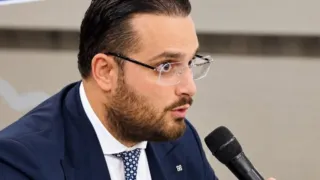 Risse in centro, Futuro Nazionale: “Controlli immediati nei luoghi degli scontri”
